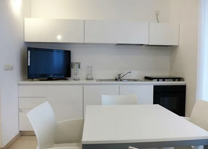 Nautilus-6 By Interhome Daire San Salvo